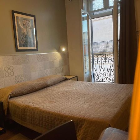 Hotel Mistral Comedie Saint Roch مونبيلييه المظهر الخارجي الصورة